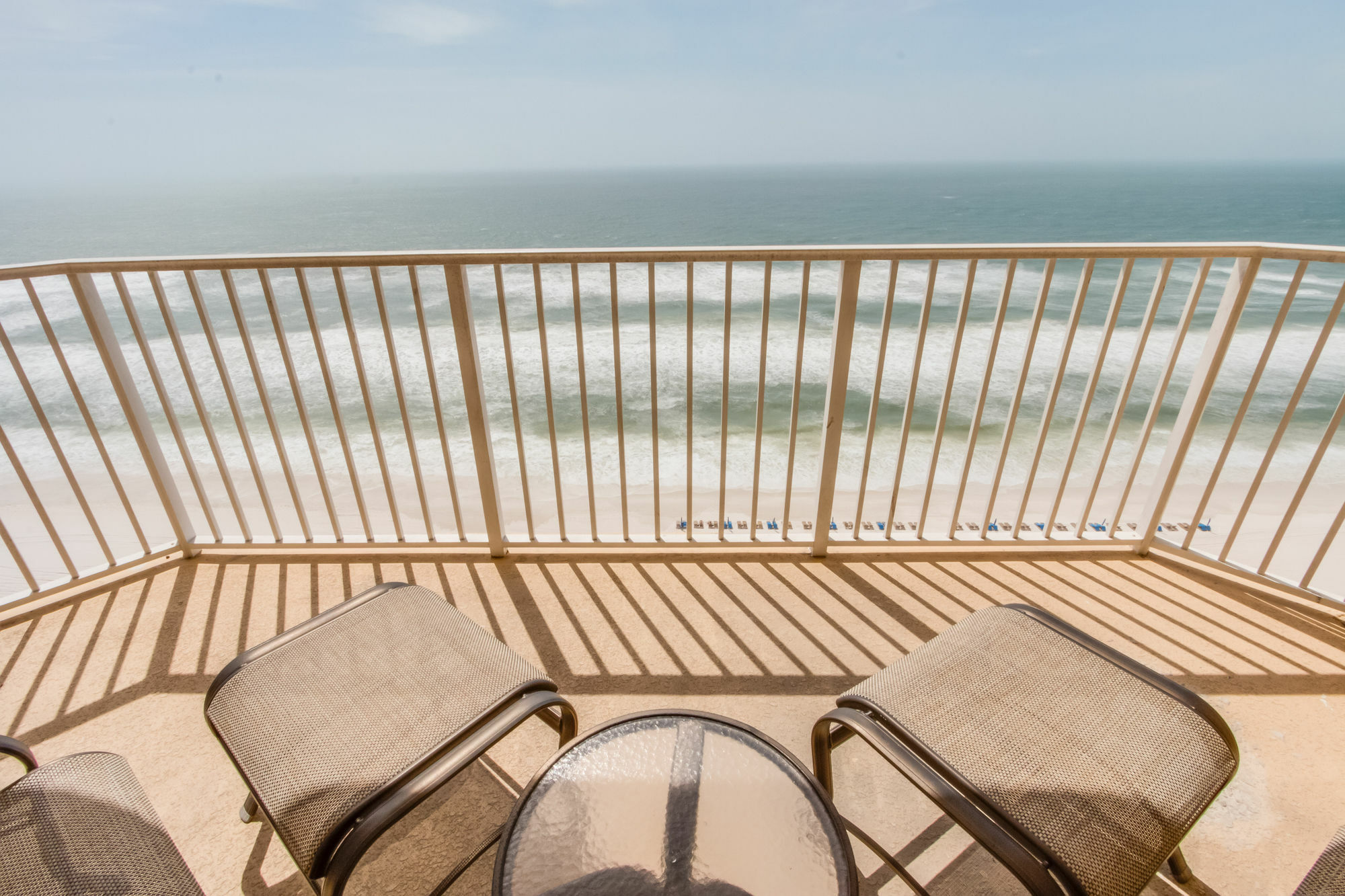 Apartment Boardwalk By Book That