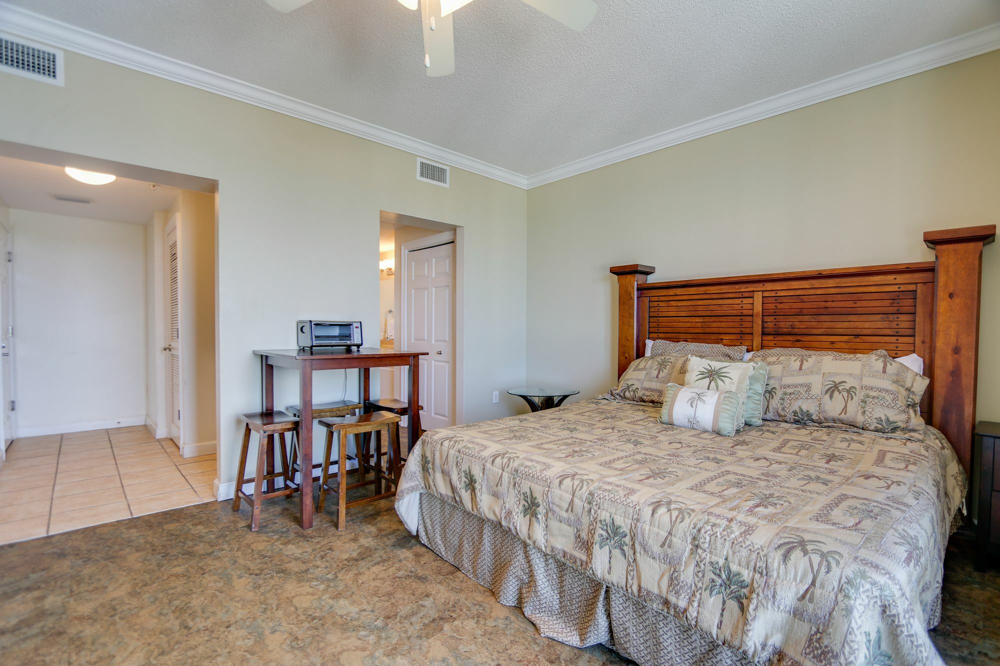 Boardwalk By Book That Apartment *