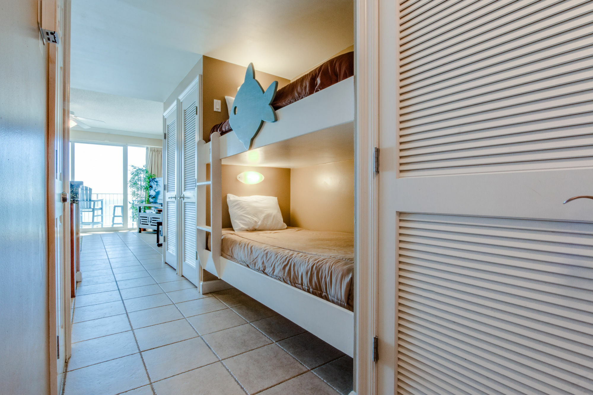 Apartment Boardwalk By Book That *