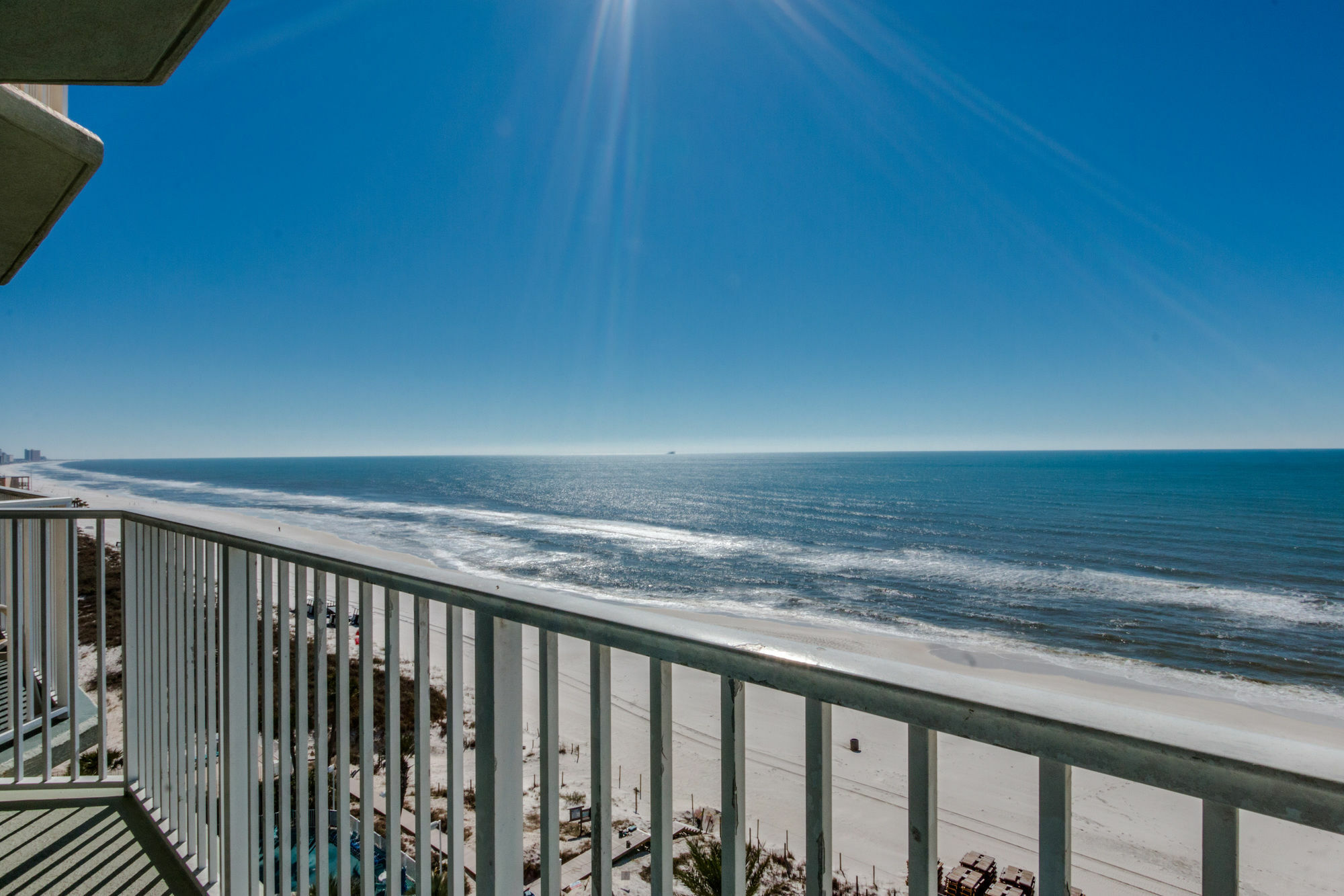 Apartment Boardwalk By Book That *