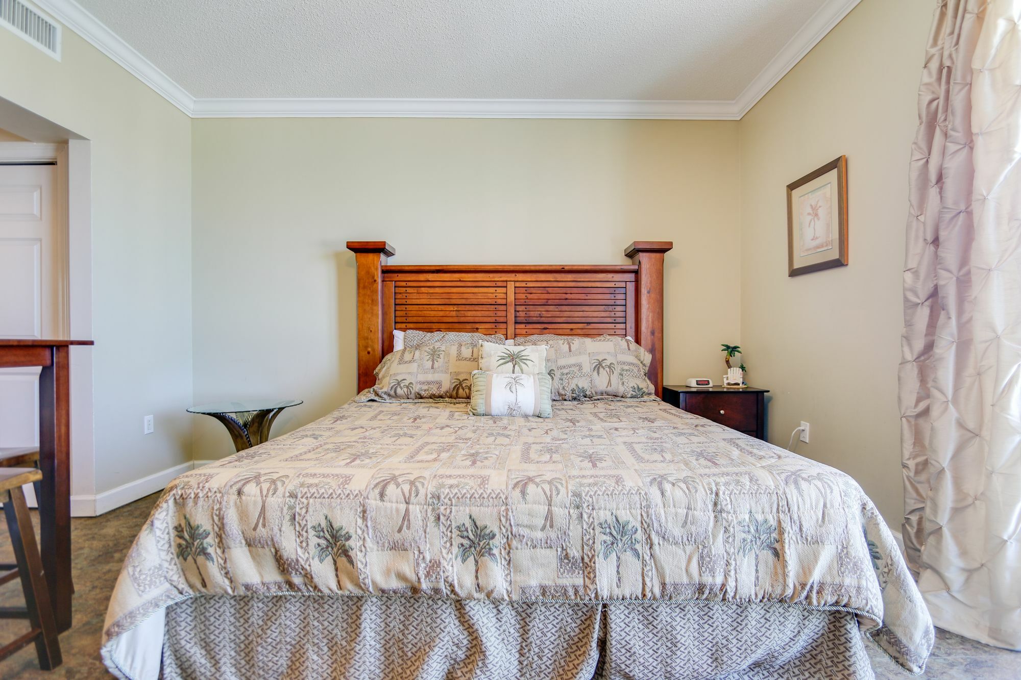 Boardwalk By Book That Apartment *